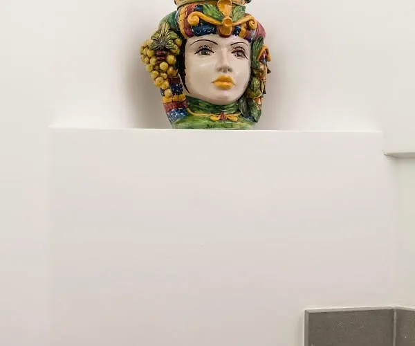 Torre Dell'incantesimo נאפולי